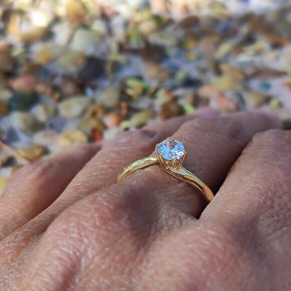 Engagement ring. 14K Yellow gold ring with 0.43ct' Lab-Created diamond. - Picture 15 of 17